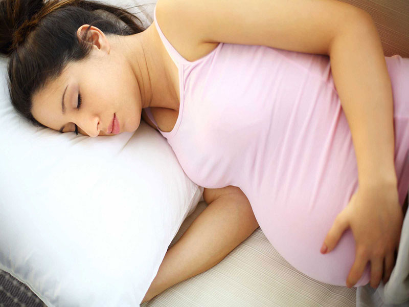 Nệm Ngủ Ngon - Mẹ bầu nên ngủ tư thế nào cho tốt?