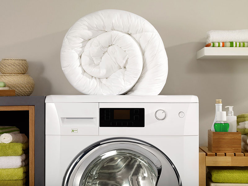 Nệm Ngủ Ngon - Mách bạn mẹo giặt chăn mền được sạch và bền