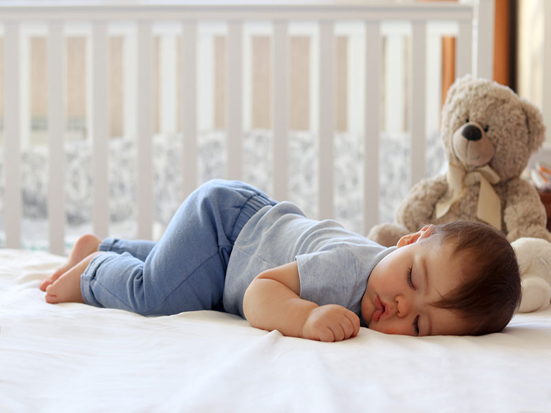 Nệm Ngủ Ngon - Lợi và hại của việc nằm quạt