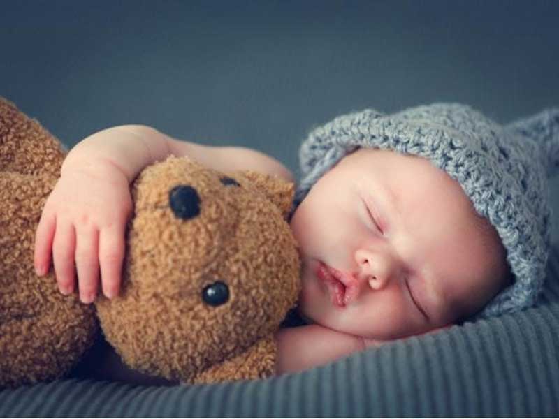 Nệm Ngủ Ngon - Bé bị nôn trớ nhiều có sao không?